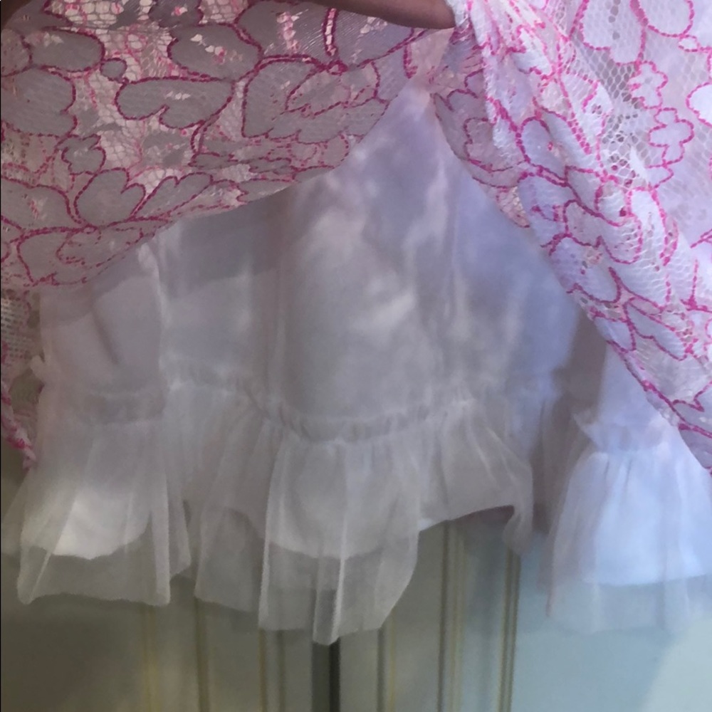 Ruby and Bloom Lace Dress - Picture 6 of 8